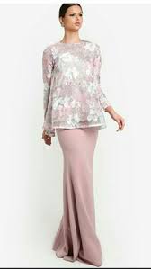 Misi cari kain baju raya di new chand moda bandung indonesia dah selesai, pilih kain sedondon dengan kain baju melayu manakala baju mummy pun tempah situ juga baju kurung moden je lah ! Hari Raya Eid Inspiration
