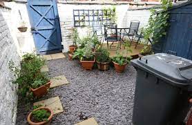 Small Courtyard Gardens Small Back Gardens Yard Ideas Backyard