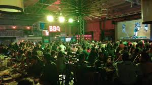 El calendario de juegos de la nfl en londres durante 2018 incluye a tres equipos de playoffs un contendiente constante y dos potenciales promesas la proxima temporada. Asi Se Vive La Nfl En Mexico