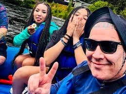 Brandi Hatcher's Instagram, Twitter & Facebook