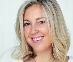 Laura Gralton's Instagram, Twitter & Facebook