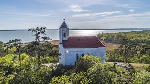 Szent marton puspok templom ticket price, hours, address and reviews. 7 Interessante Friedhofe Am Balaton Wunderbarerbalaton De