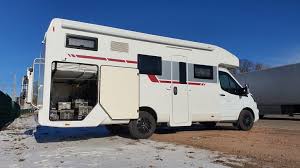 When it comes to campers that fit 1/2 ton trucks, there is a lot more variety. De Garage Van Uw Camper Indelen Campertraveling