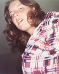 Roni Jacobs's Instagram, Twitter & Facebook