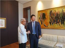 Among us are founders of uus:e as well as many newer members. Ambassador Bai Tian Meets With Tun Daim Zainuddin