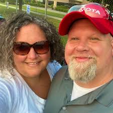 What type of wood to buy at Home Depot for beginner projects?