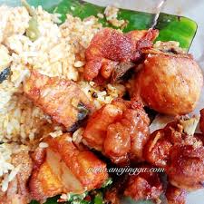 Mereka datang dengan berbagai keluhan dan kepentingan. Apa Yang Sedap Di Warung Kita Kg Melayu Sungai Buloh