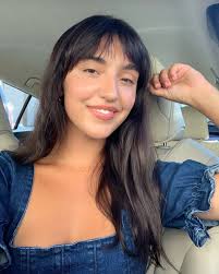 Savannah Latimer Vanni On Instagram Back To My Natural Hair Color For The Wedding Saltymanest Natural Hair Color Natural Hair Styles Savannah Chat