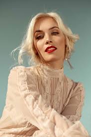 Profile for M I A H E L E N A