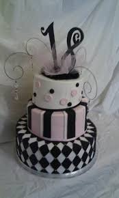 18th Birthday Black And White Cake Design 18th Birthday Cake Pink Black And White Theme Party Cupcake Birthday Cake 18th Birthday Cake Bday Party Theme
