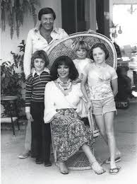 Her character edith keeler noted that spock clearly is kirk's friend and they had served together in some military service because. Joan Collins At Her Home With 3rd Husband Ron Kass M1972 83 Tara Sacha And Katy Katy Is Their Child To Joan Collins Dame Joan Collins Celebrity Families
