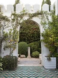 The Style Saloniste Time Travel A Brilliant Design Invention Outdoor Chevron Tile Malibu Homes