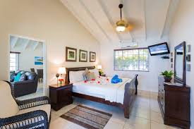 Blue waters inn is situated in speyside, 29 km from diamond. Blue Waters Inn