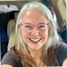 Michelle Dahlman's Instagram, Twitter & Facebook