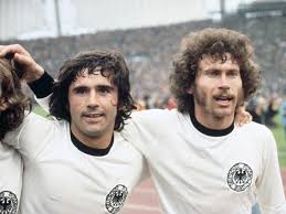 The team is the key to breaking a record like this from gerd müller, said bayern legend lothar matthäus earlier this year. Gerd Muller The Lethal Goalscorer Who Conquered World Football With Germany And Bayern Munich