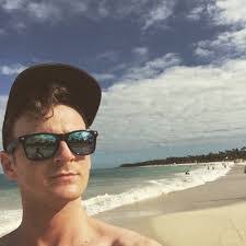 Allan Rowe's Instagram, Twitter & Facebook