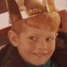 What is the cause of the Mach-E glitch showing movement when stopped?