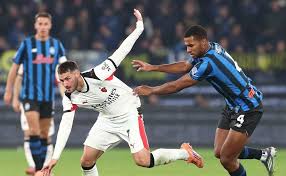 Ex Cruz Azul: El AC Milan quiere a dos delanteros y le pone un precio de regalo a Santiago Giménez