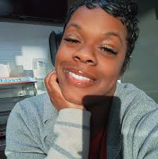 Ebony Spivey's Instagram, Twitter & Facebook