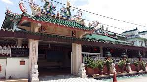 Standing out for its historical the temple's rich history dates back to 1990, when a lady by the name of mrs malawan, visited the island. Kwan Inn Teng è§‚éŸ³äº­ Temple In Petaling Jaya Old Town Visit Malaysia