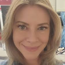 Amanda Beil's Instagram, Twitter & Facebook