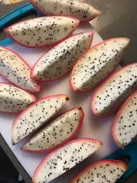 How to make homemade prickly pear syrup. Not Sure Why Nobody Seems Eat These Around Me Delicious Peruvian Apple Cactus Fruit Pitaya Foraging