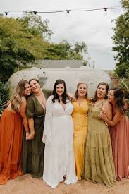 Real Wedding Kelly Steven Colorful Modern Retro Feel 70 S Style Wedding Wild Harlow Bridesmaid Dresses Boho Fall Bridesmaid Dresses 70s Wedding Dress