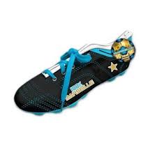 Commençons du bon pied par l'évolution de la chaussure de foot à travers le temps. Sports Et Loisirs Football Sports Et Loisirs Trousse Scolaire Equipe De France De Football En Forme De Chaussure Football Allopizzaterrebonne Com