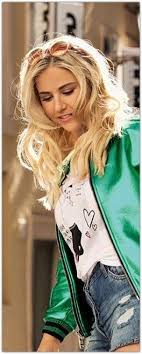 Welcome to the beatrice egli zine, with news, pictures, articles, and more. Beatrice Egli Frisuren Stil 2019 Beruhmte Frisuren Promi Frisuren Beatrice Egli