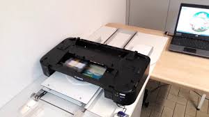 The pixma ix6850 looks like many canon inkjet printers, though bigger. Canon Pixma Ix6850 Als Direktdrucker Canon Pixma Dtg Edible Ink Printer Youtube