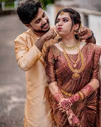9 520 Likes 19 Comments Kerala Wedding Styles Keralaweddingstyl Indian Wedding Photography Poses Wedding Couple Poses Photography Wedding Photoshoot Poses