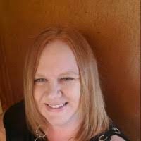 Karen Woosley's Instagram, Twitter & Facebook