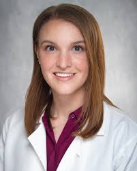 📣📣📣We're so excited to announce our new chief residents!! Huge congrats  to Maggie Mumm, Truc Nguyen, and Irene Sue! They'll still be at the head of  the bed in the ORs —