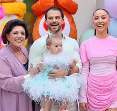 Penso que minha resiliência e minha vontade de mudar minha própria história tem muito a ver com isto… Leda Nagle Comove Seguidores Ao Lamentar Distancia De Zoe Por Causa Da Quarentena Estrelando