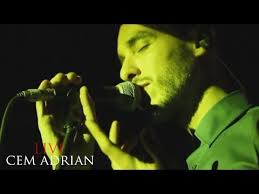 Cem Adrian Gul Guzeli Live Oldu Dersin Youtube Muzik Deri