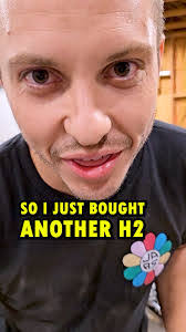 Jesse Lemons's Instagram, Twitter & Facebook