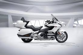 Über 80% neue produkte zum festpreis. Honda Gold Wing Price Bs6 Mileage Images Colours