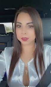 Mayra Fierro's Instagram, Twitter & Facebook