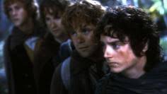Katy karrenbauer, barbara freier, christiane reiff u.v.m. Serie Zu Der Herr Der Ringe Darsteller Aus Game Of Thrones Mit Zentraler Rolle