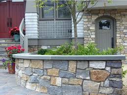 The ledgestone pattern of stone veneer consists of thin strips of natural stone for. Ashlar Stone Veneer Boston Blend Ocean Side Home Photos Stoneyard Com Naturalstone Mason Stonemason Masonry Thinstone Stonemasonry Veneermason