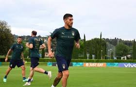 Lorenzo pellegrini, centrocampista de la roma y de la selección italiana (y por quien el barcelona ha hecho una oferta), expresó este jueves su profunda tristeza por perderse la eurocopa a causa de un. T6zo Kbpbsp1sm