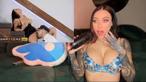Rachel Starr & Duncan Saint, Porn ASMR Reaction, Slutty MILF Seduce her  Chauffeur - Willow Harper