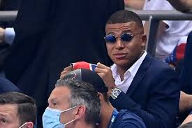Anyone can check here mbappe's profile, football career, fifa 18, biography, news kylian mbappe height, biography, wife, net worth, age and football career. Real Madrid Assuming Kylian Mbappe Will Sign Is A Dangerous Game