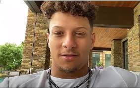 Patrick Mahomes Tells 2020 Class to Go Win Their Own Super Bowls