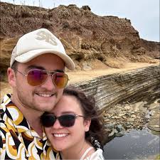 What is the best fifth wheel tire carrier for a 35 inch 17x8.5 tire with a  -12 offset?