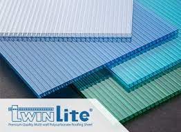 Polycarbonate memiliki beberapa kelebihan yaitu tahan air, anti bocor, tahan rayap, dan tahan lama. Solarlite Pt Impack Pratama Industri Tbk