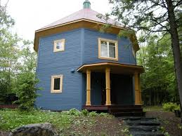 Location Du Chalet Octogonal Champetre A Magog Cantons De L Est Estrie Memphremagog Quebec Canada Or 4177 Oc Outdoor Structures Outdoor Structures