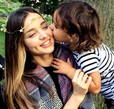 Born 20 april 1983) is an australian model and businesswoman.kerr rose to prominence in 2007, as one of the victoria's secret angels. 8 Pix That Prove Why Miranda Kerr Is An Awesome Mom Rediff Com Get Ahead