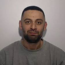 Crack-fuelled knife robber in flip flops terrified Betfred staff, days  after setting fire to his own flat