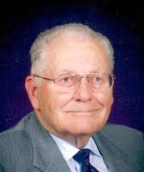 Robert Windle's Instagram, Twitter & Facebook